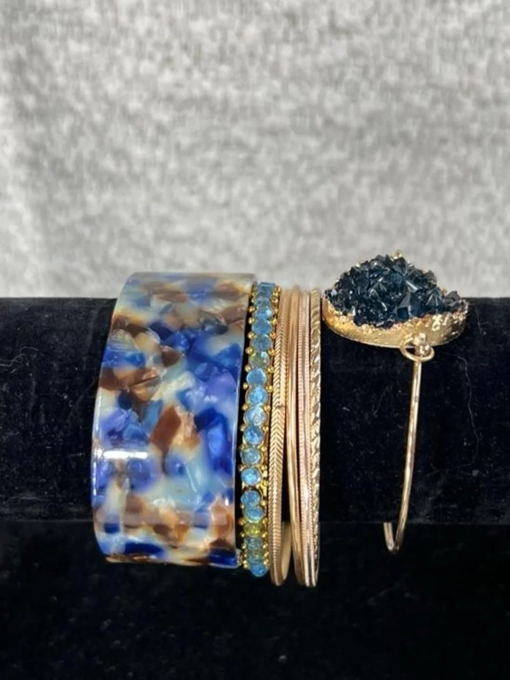 Y2K Gold Tone Multi-Blue Stackable Bracelet Set with Blue Druzy Charm